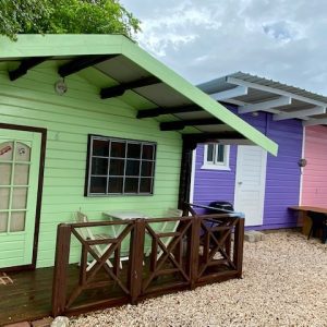Studio 6 chalet green